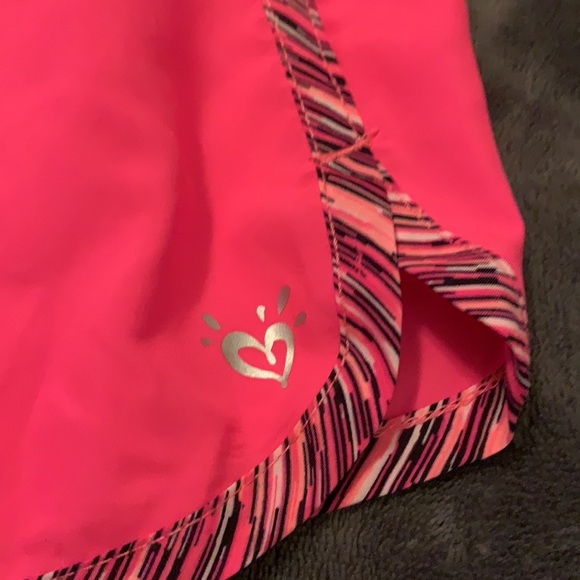 2 Justice running shorts - Picture 6 of 7